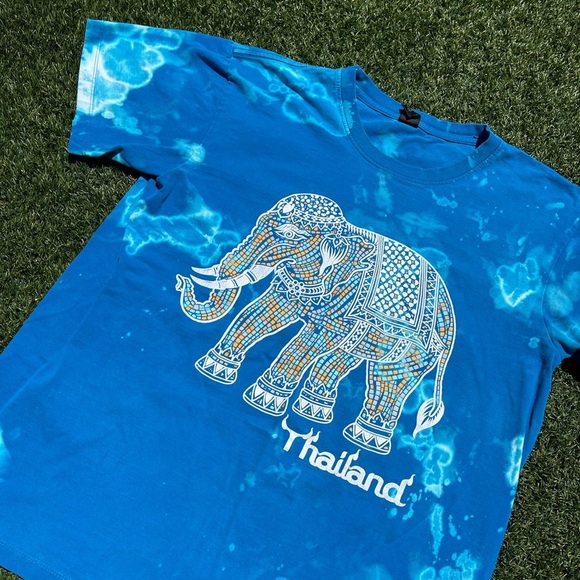 VTG 90’s Dyed Elephant Thailand Art Tee - Picture 3 of 6